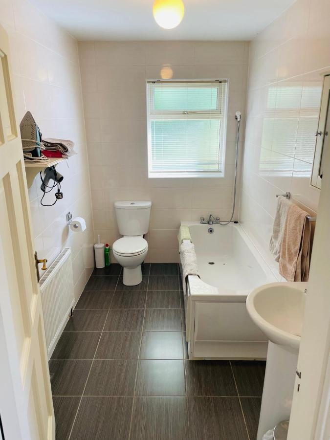 Cutteen Cottage Tulla Екстер'єр фото