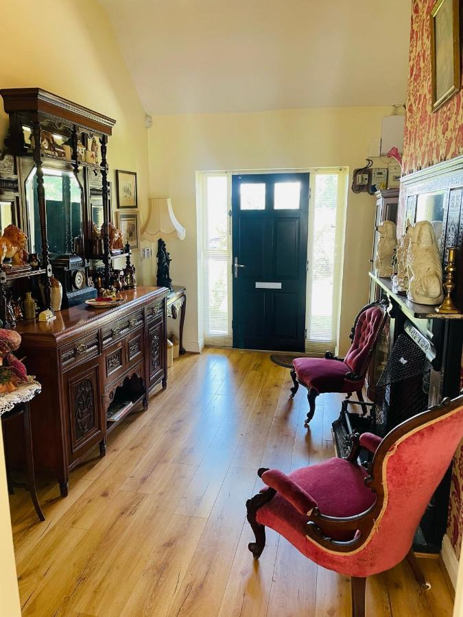Cutteen Cottage Tulla Екстер'єр фото