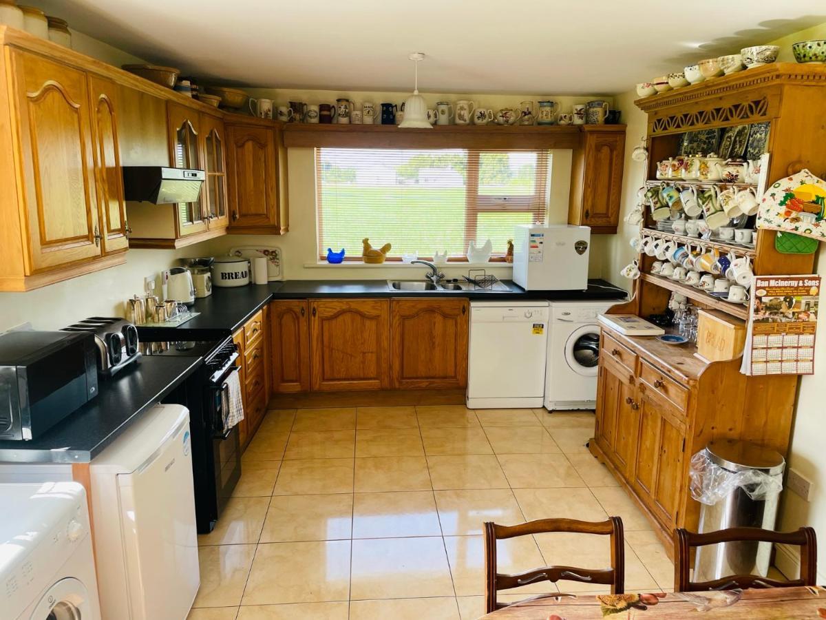 Cutteen Cottage Tulla Екстер'єр фото
